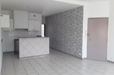 location appartement 565 € CC /mois à proximité de Bressols (82710)