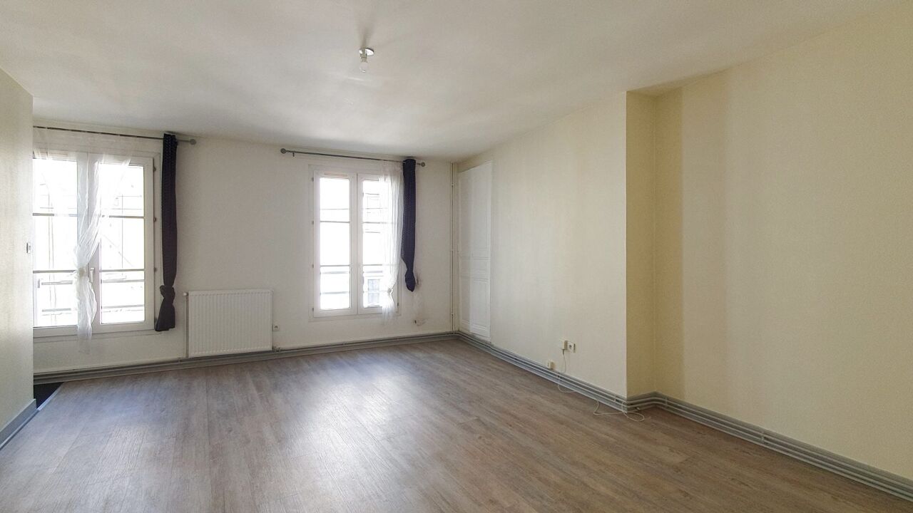 appartement 13 pièces 293 m2 à vendre à Châtellerault (86100)