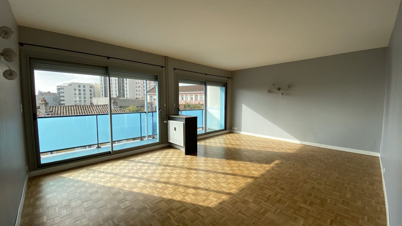 appartement 3 pièces 75 m2 à louer à Valence (26000)