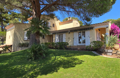 location maison 2 700 € CC /mois à proximité de Sanary-sur-Mer (83110)