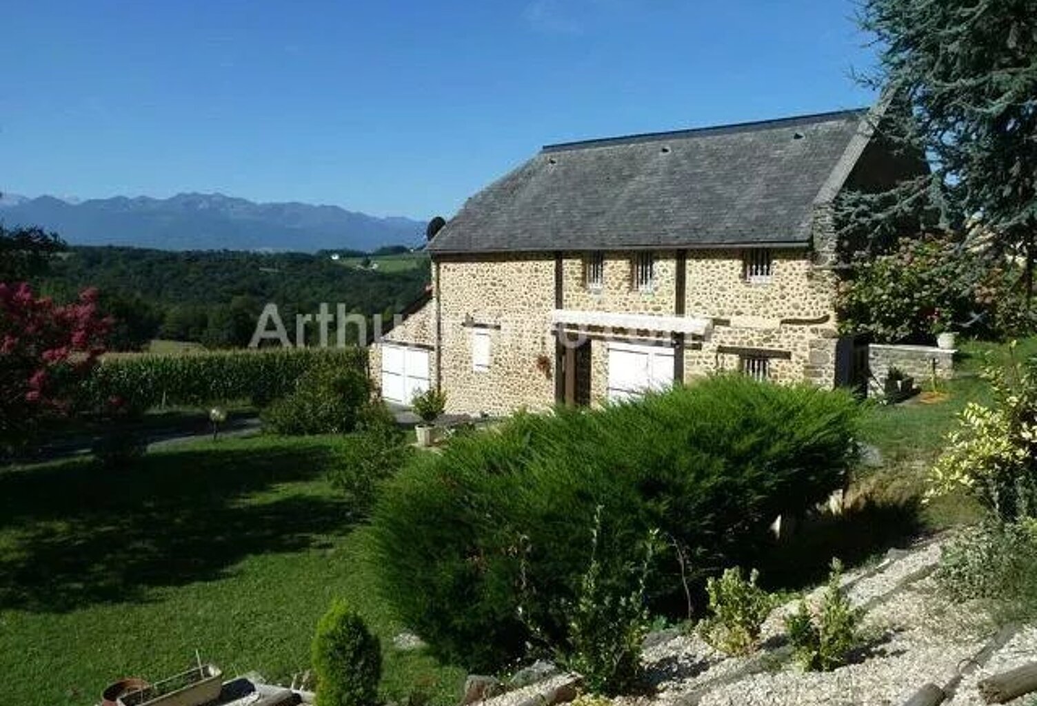 MAISON SANS VIS A VIS, VUE IMPRENABLE SUR LA CHAINE DES PYRENEES — photo 1