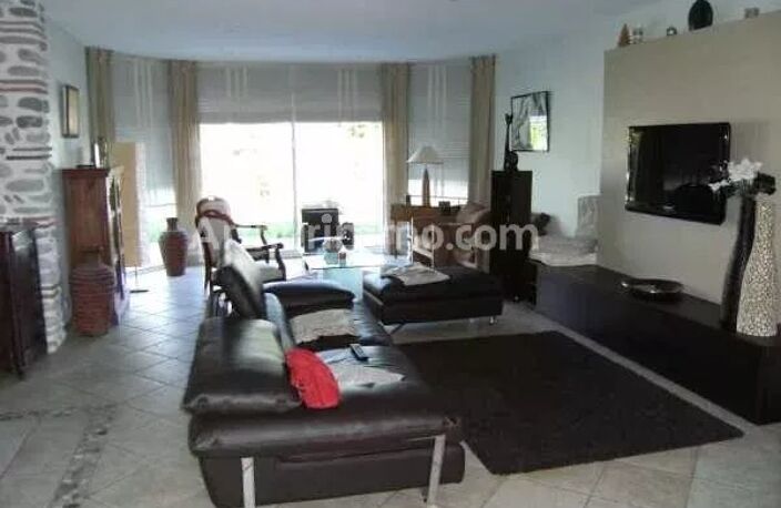 Bien vendu : Maison 196 m² Beuste (64800) — photo 4