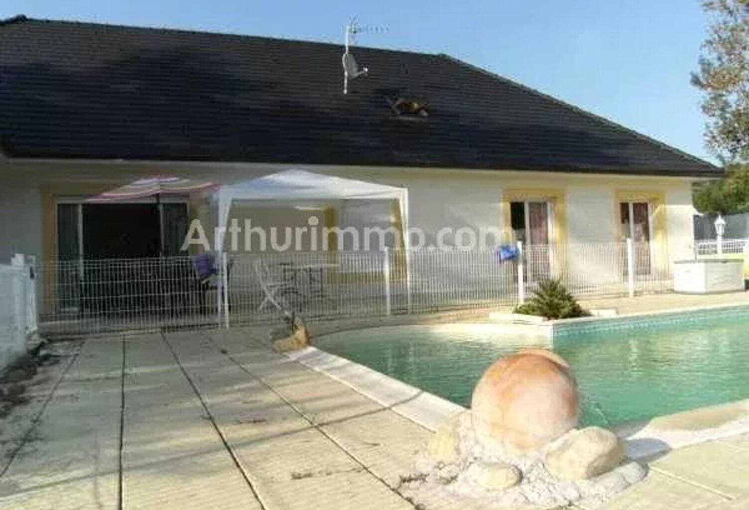 Bien vendu : Maison 240 m² Nay (64800) — photo 1