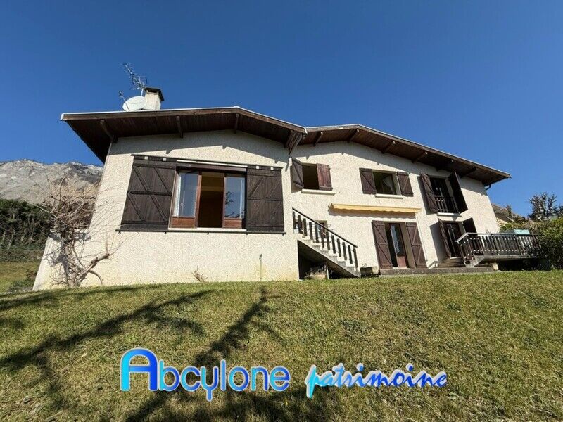 Villa / Maison 5 pièces  à vendre Saint-Ismier 38330