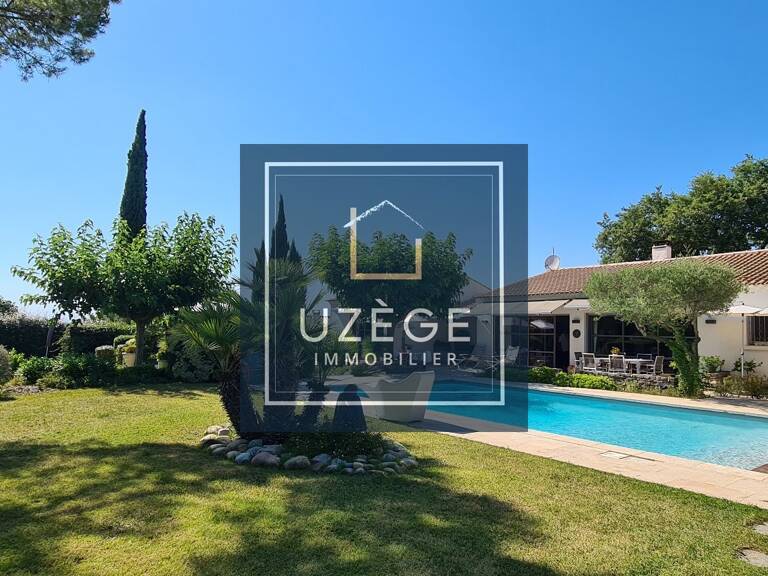 Villa — photo 1