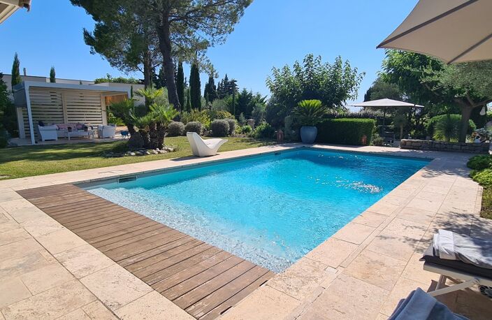 Villa — photo 3