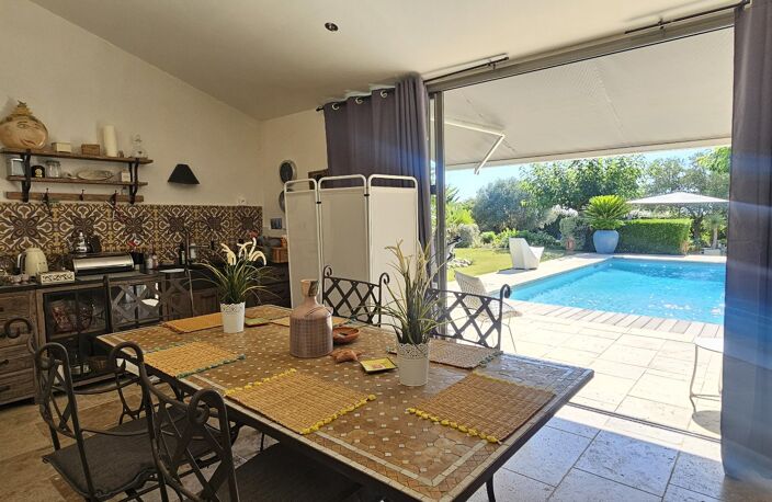 Villa — photo 4