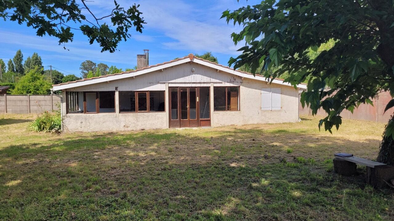 maison 7 pièces 110 m2 à vendre à Civrac-en-Médoc (33340)