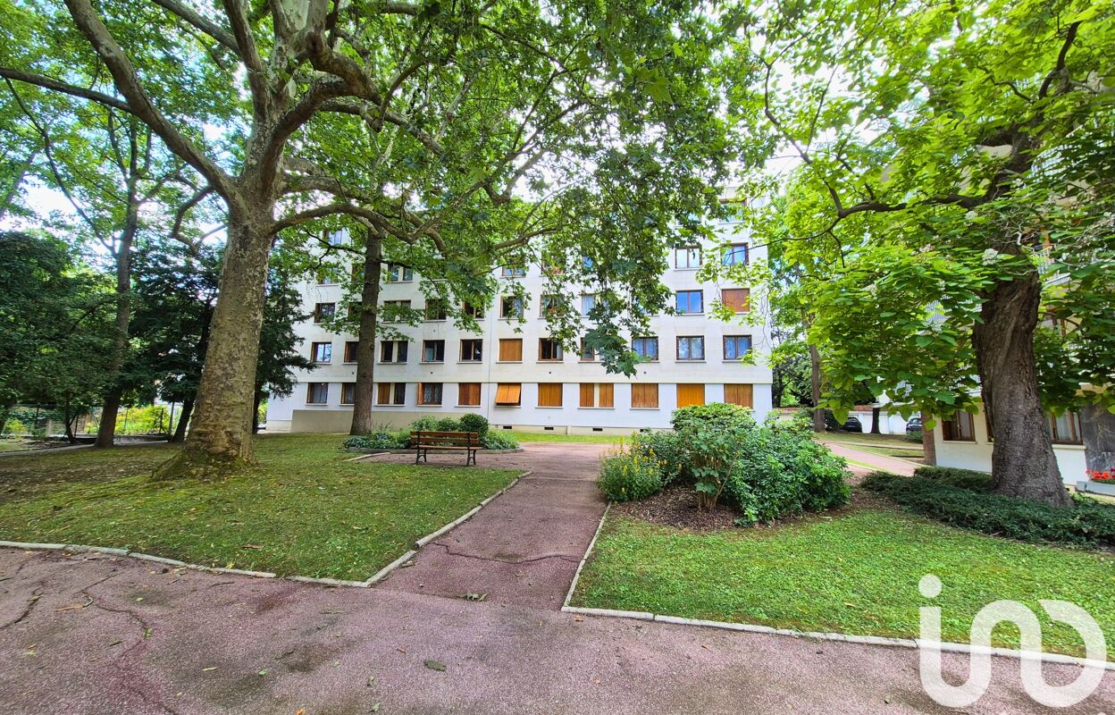 appartement 2 pièces 60 m2 à vendre à Évry (91000)