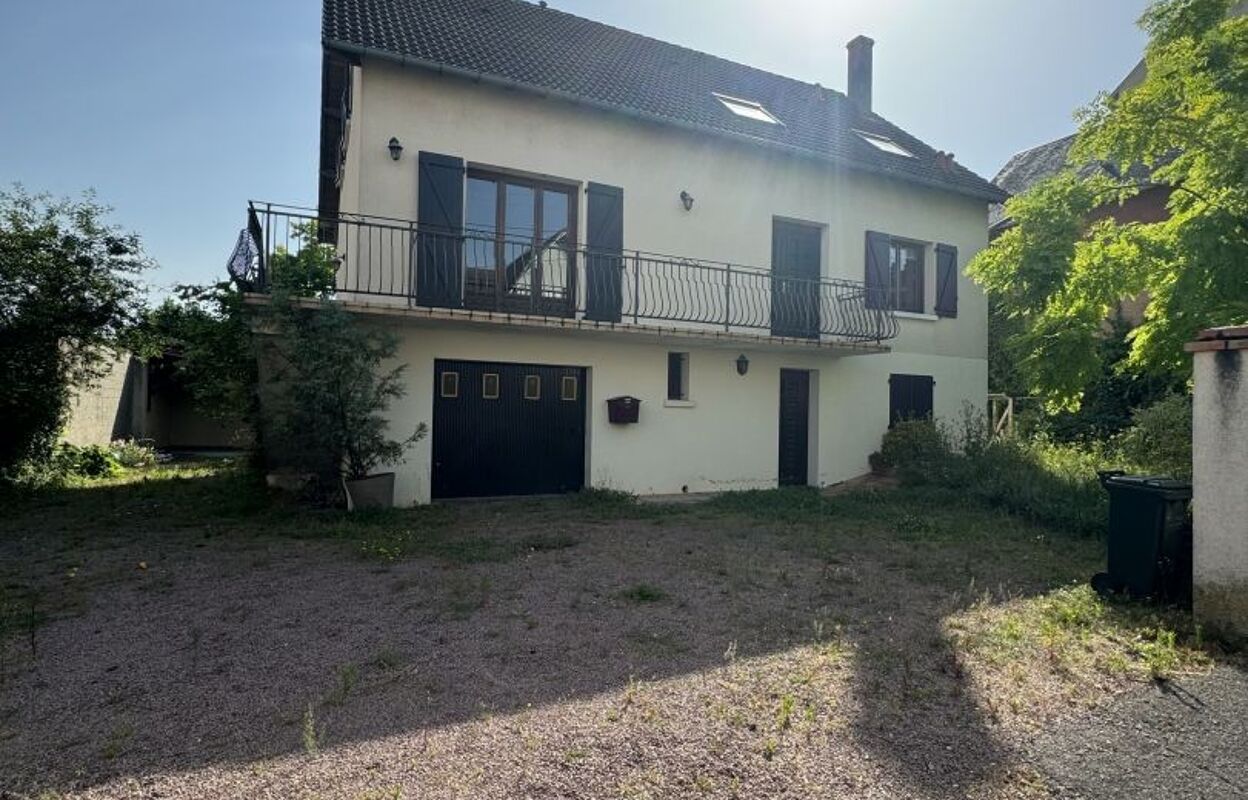 maison 9 pièces 222 m2 à vendre à Bourges (18000)