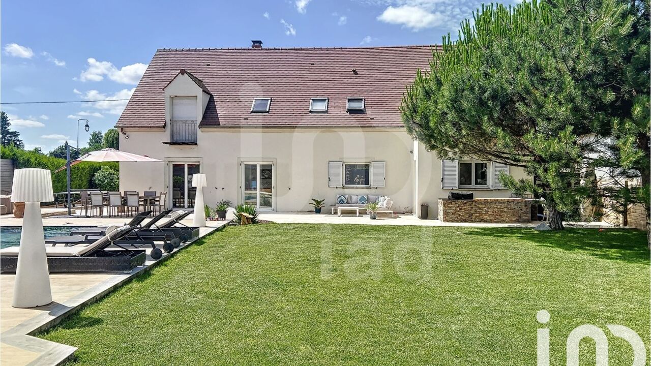 maison 9 pièces 256 m2 à vendre à Marles-en-Brie (77610)