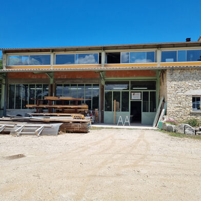 Commerce  61000 €