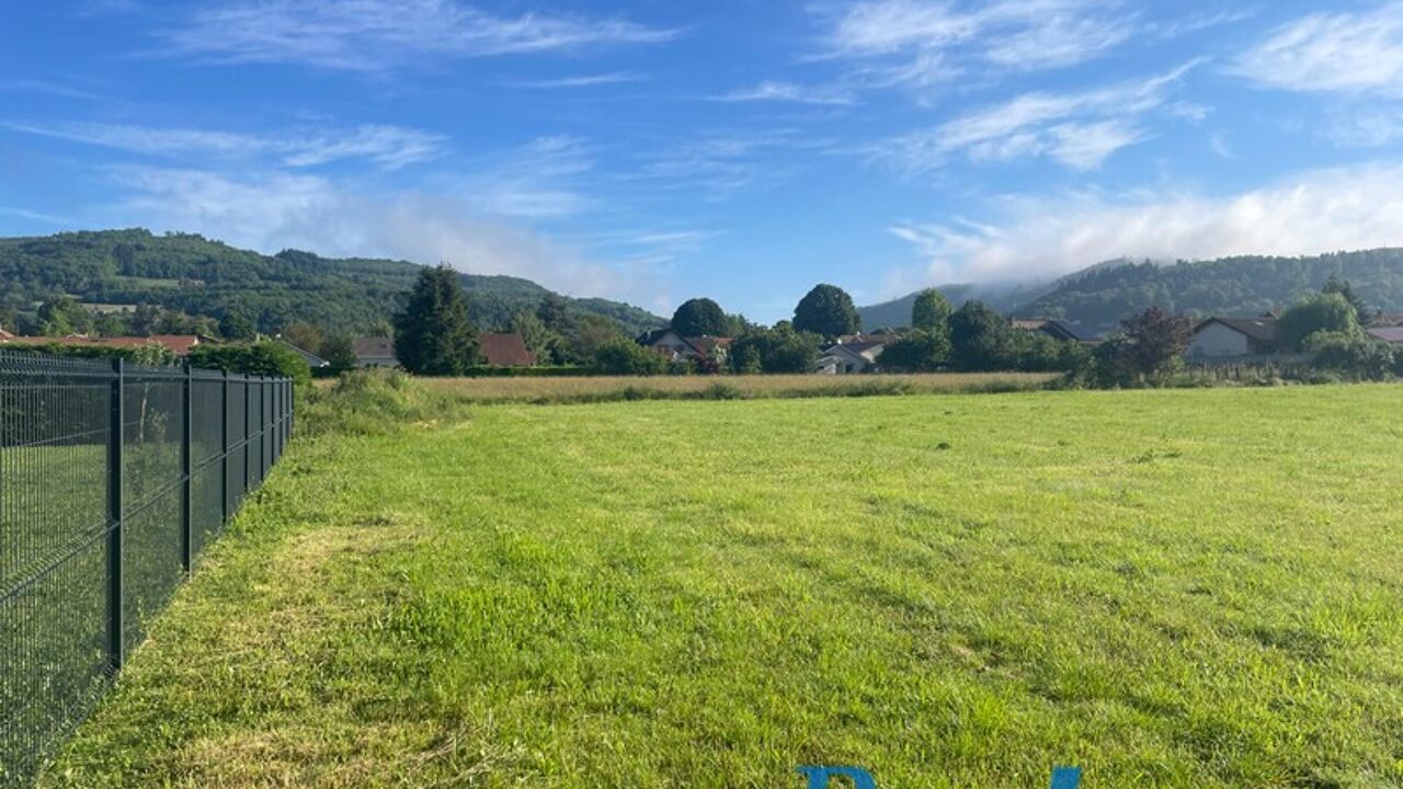 terrain  pièces 700 m2 à vendre à Le Grand-Lemps (38690)