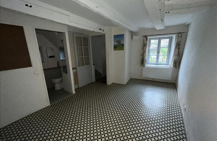 Maison en pierre de 3 pièces principales — photo 5