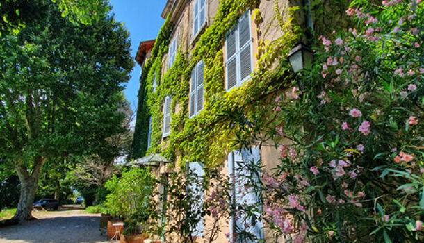 Villa / Maison 16 pièces  à vendre Montélimar 26200