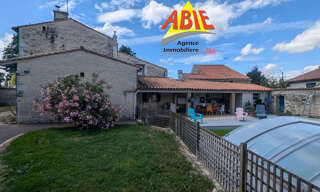 Maison 8 Pièces 224 m² à vendre à Frontenay-Rohan-Rohan (79270)