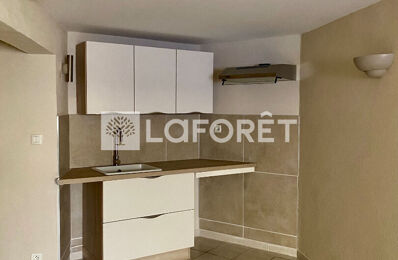 location appartement 575 € CC /mois à proximité de Miramas (13140)