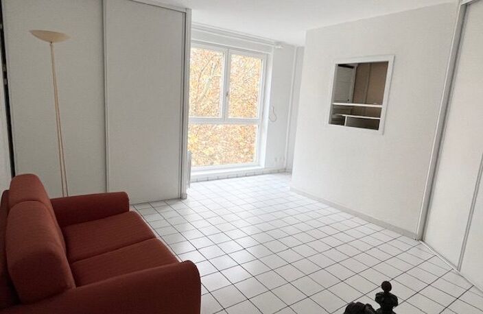 T1 BIS proche grande école — photo 2