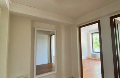 location appartement 1 100 € CC /mois à proximité de Bourg-Lès-Valence (26500)