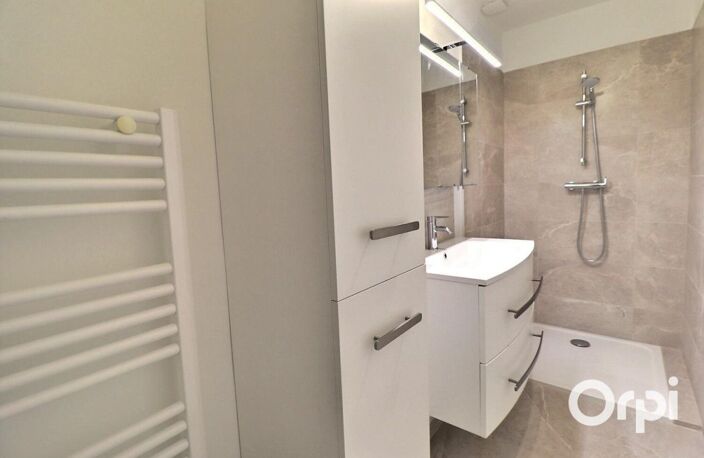 TRETS Appartement de type 3/4 - 60m2 avec balcon — photo 4