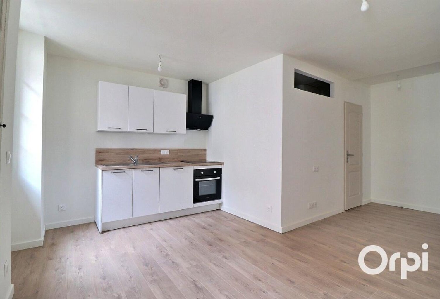 TRETS Appartement type 3 entièrement rénové - 61m2 — photo 1