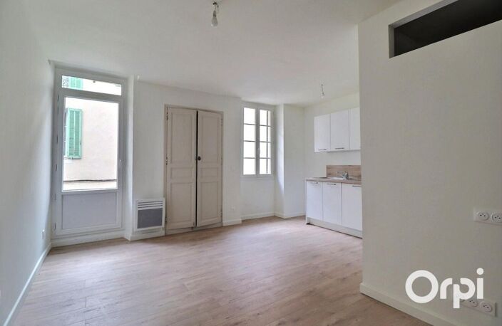 TRETS Appartement type 3 entièrement rénové - 61m2 — photo 2