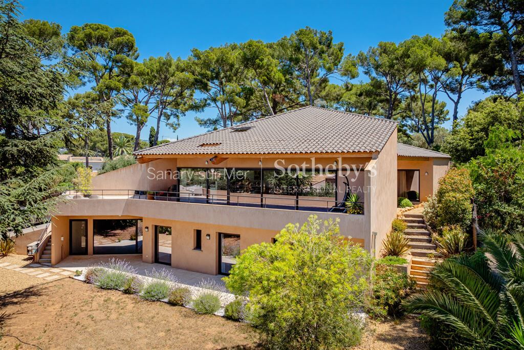 Sanary-sur-Mer Maison 8 pièces 300 m²