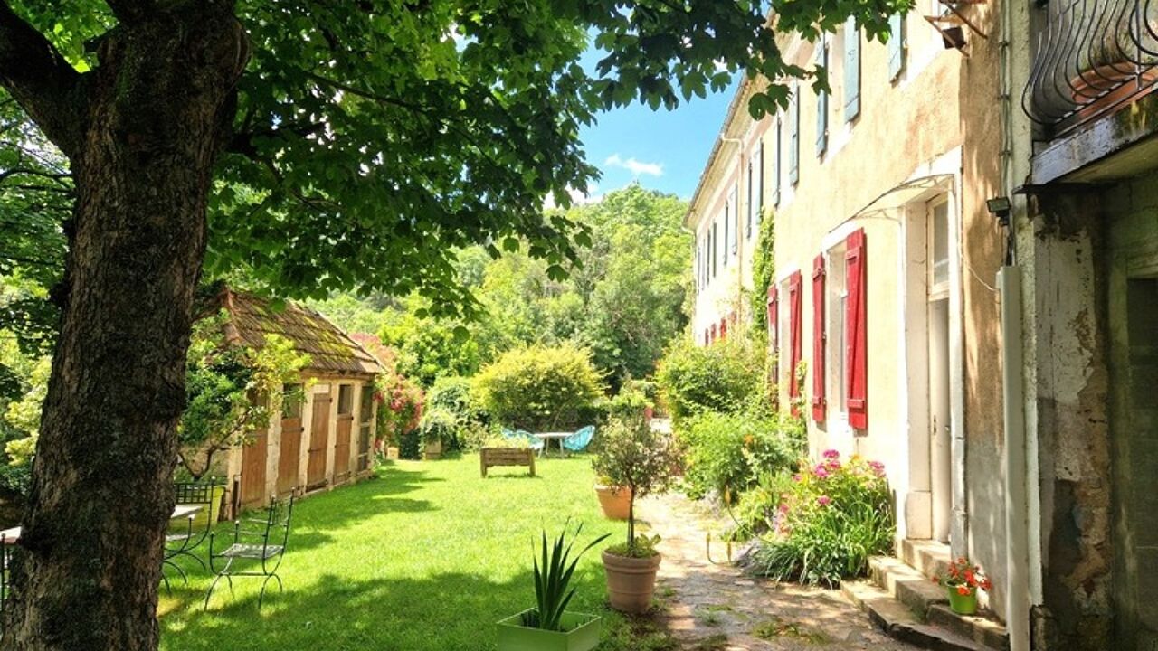 maison 9 pièces 261 m2 à vendre à Gluiras (07190)