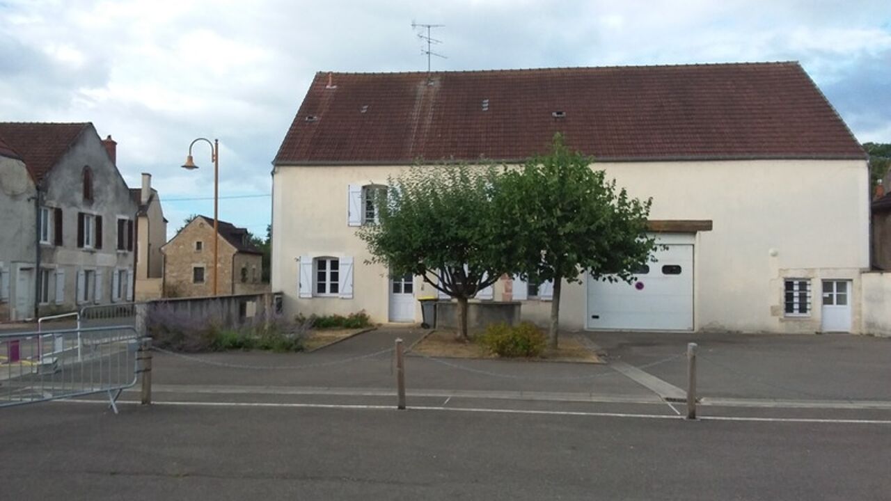 immeuble  pièces 196 m2 à vendre à Saint-Seine-en-Bâche (21130)