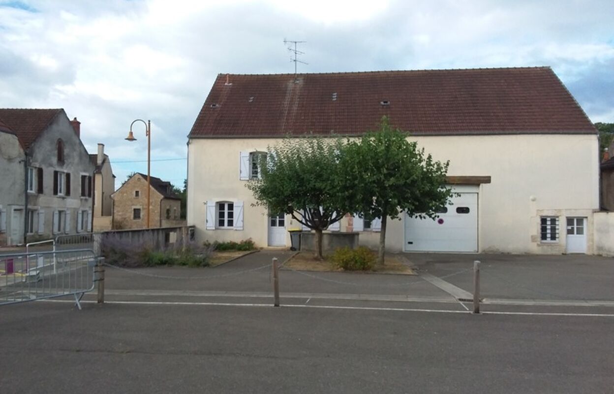 immeuble  pièces 196 m2 à vendre à Saint-Seine-en-Bâche (21130)