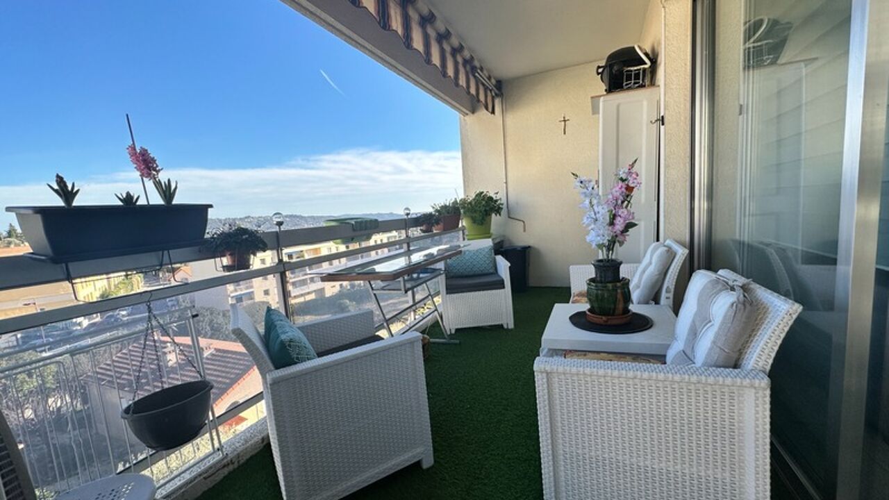 appartement 2 pièces 52 m2 à vendre à Grasse (06130)