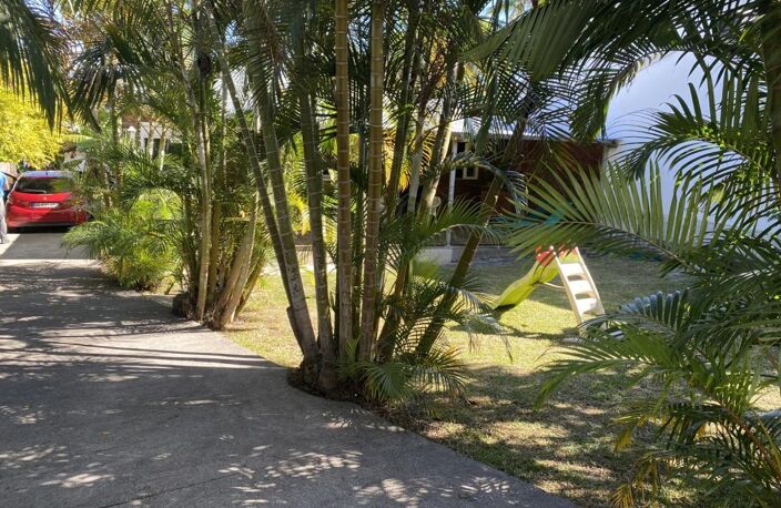 Maison 4 pièces 73 m2 Le Tampon secteur 11ème — photo 3