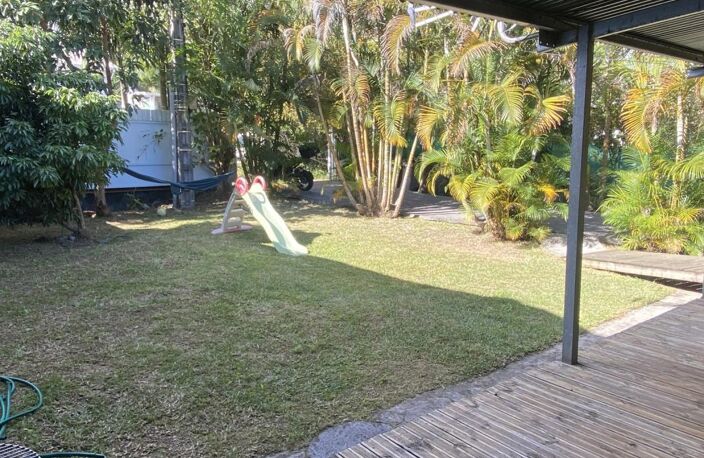 Maison 4 pièces 73 m2 Le Tampon secteur 11ème — photo 4