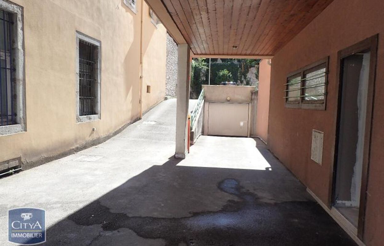 garage  pièces 14 m2 à louer à Chambéry (73000)