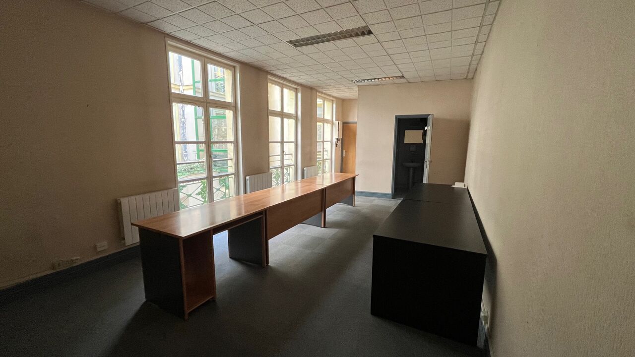 bureau  pièces 33 m2 à louer à Paris 9 (75009)