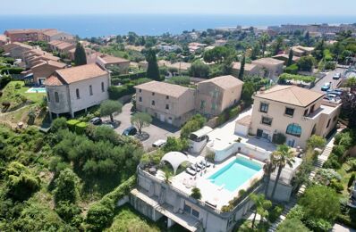 maison 10 pièces 366 m2 à vendre à Nice (06200)