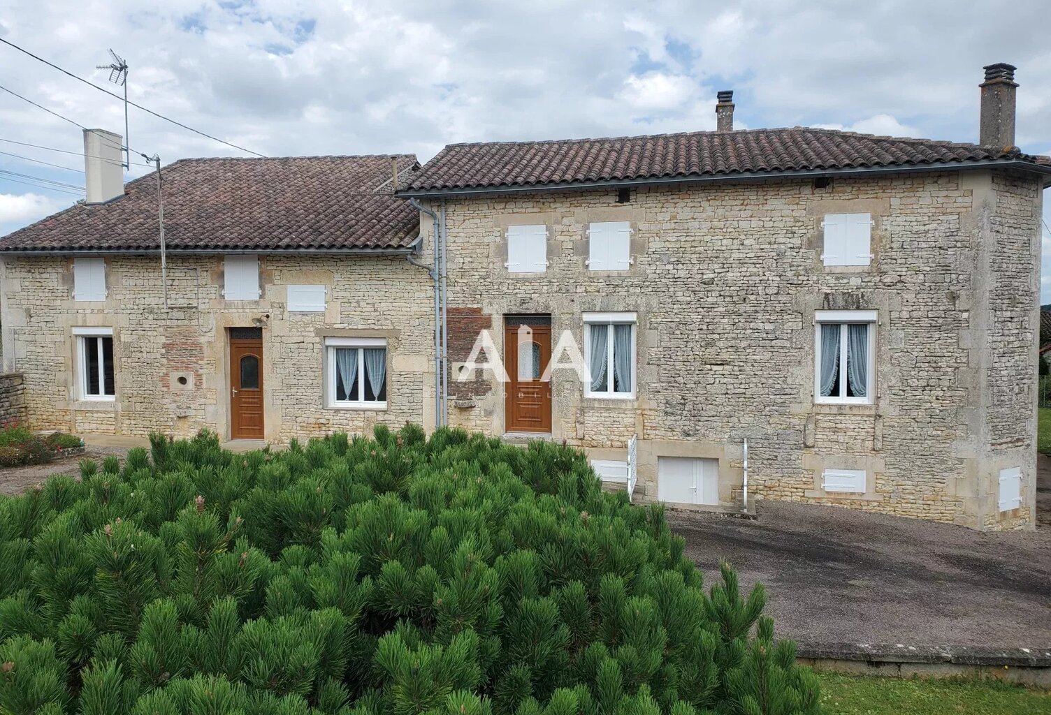Maison de village à 10mn de Ruffec — photo 1