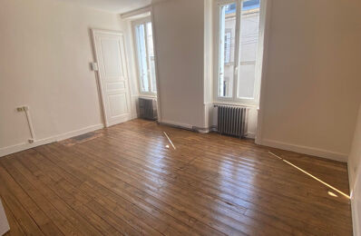 location maison 595 € CC /mois à proximité de Moncoutant (79320)