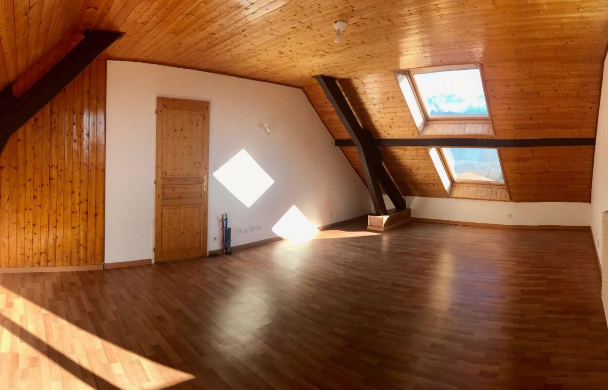 appartement 4 pièces 57 m2 à vendre à Saint-Ismier (38330)