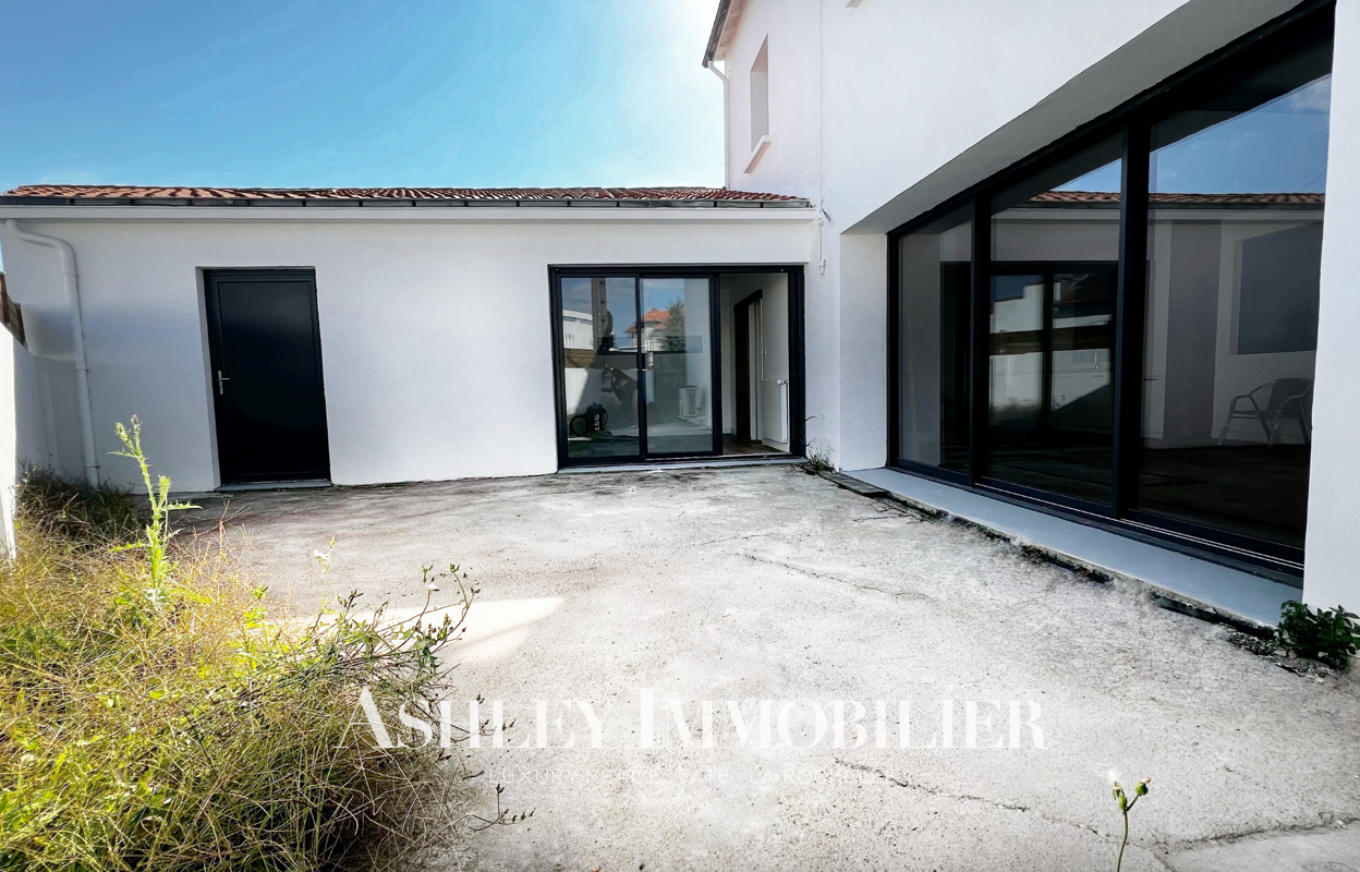 maison 5 pièces 129 m2 à vendre à La Rochelle (17000)