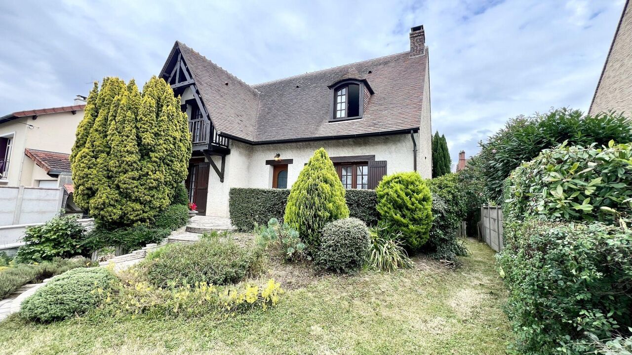 maison 7 pièces 165 m2 à vendre à Sainte-Geneviève-des-Bois (91700)