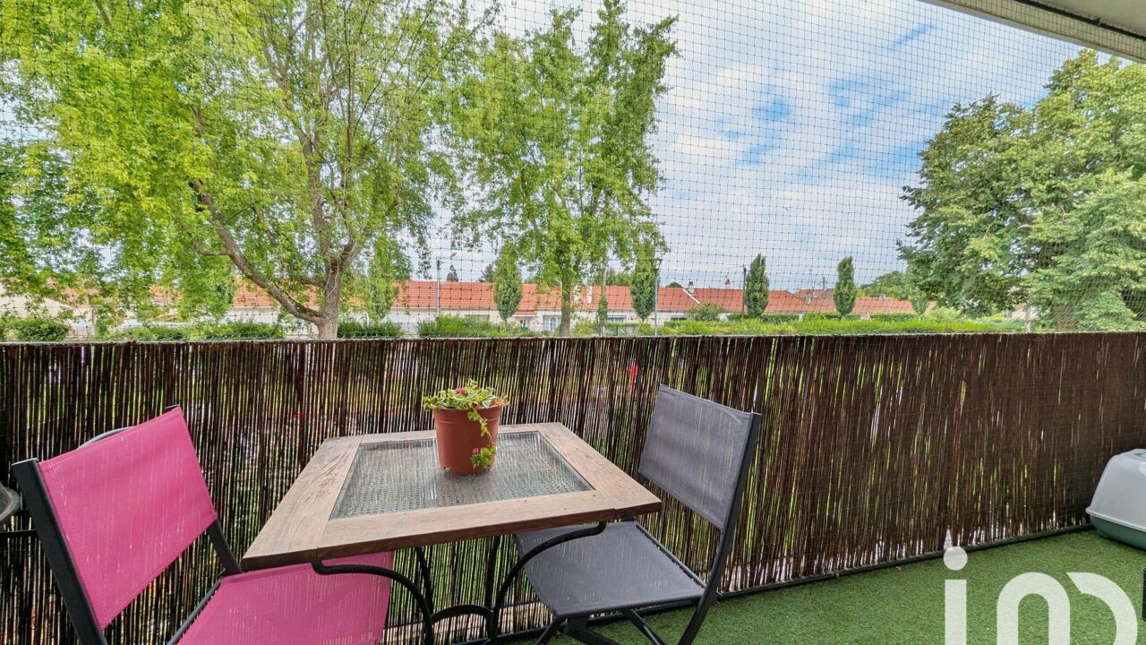 appartement 3 pièces 66 m2 à vendre à Grigny (91350)