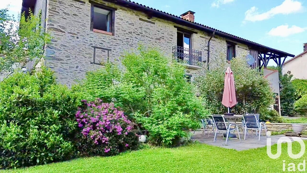 maison 7 pièces 175 m2 à vendre à Peyrilhac (87510)