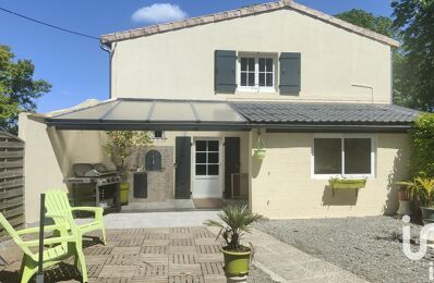 vente maison 239 000 € à proximité de Saint-Saturnin-du-Bois (17700)