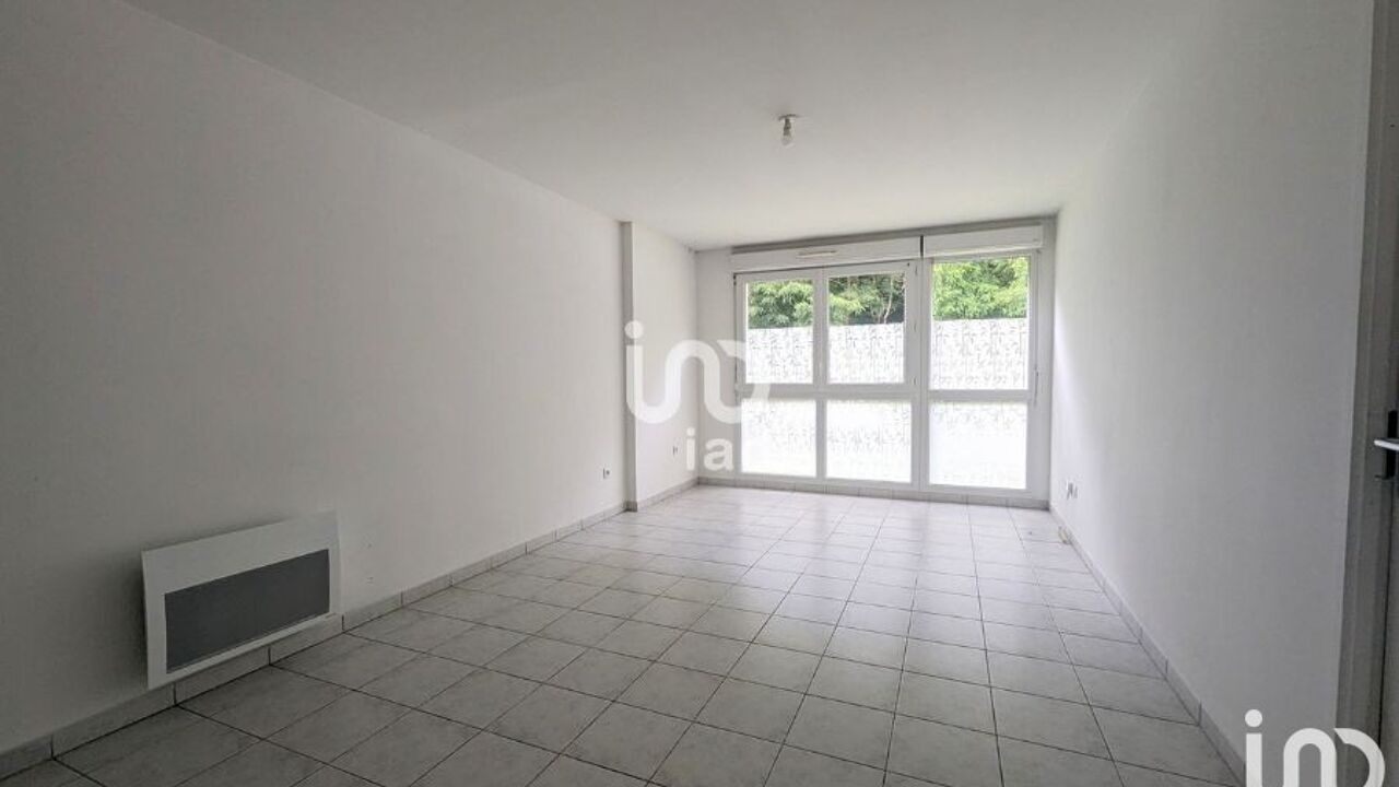 appartement 2 pièces 46 m2 à vendre à Hénin-Beaumont (62110)