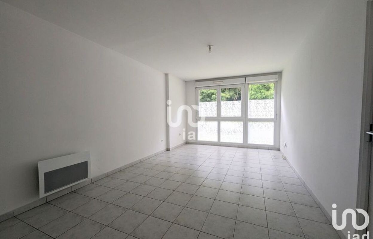 appartement 2 pièces 46 m2 à vendre à Hénin-Beaumont (62110)