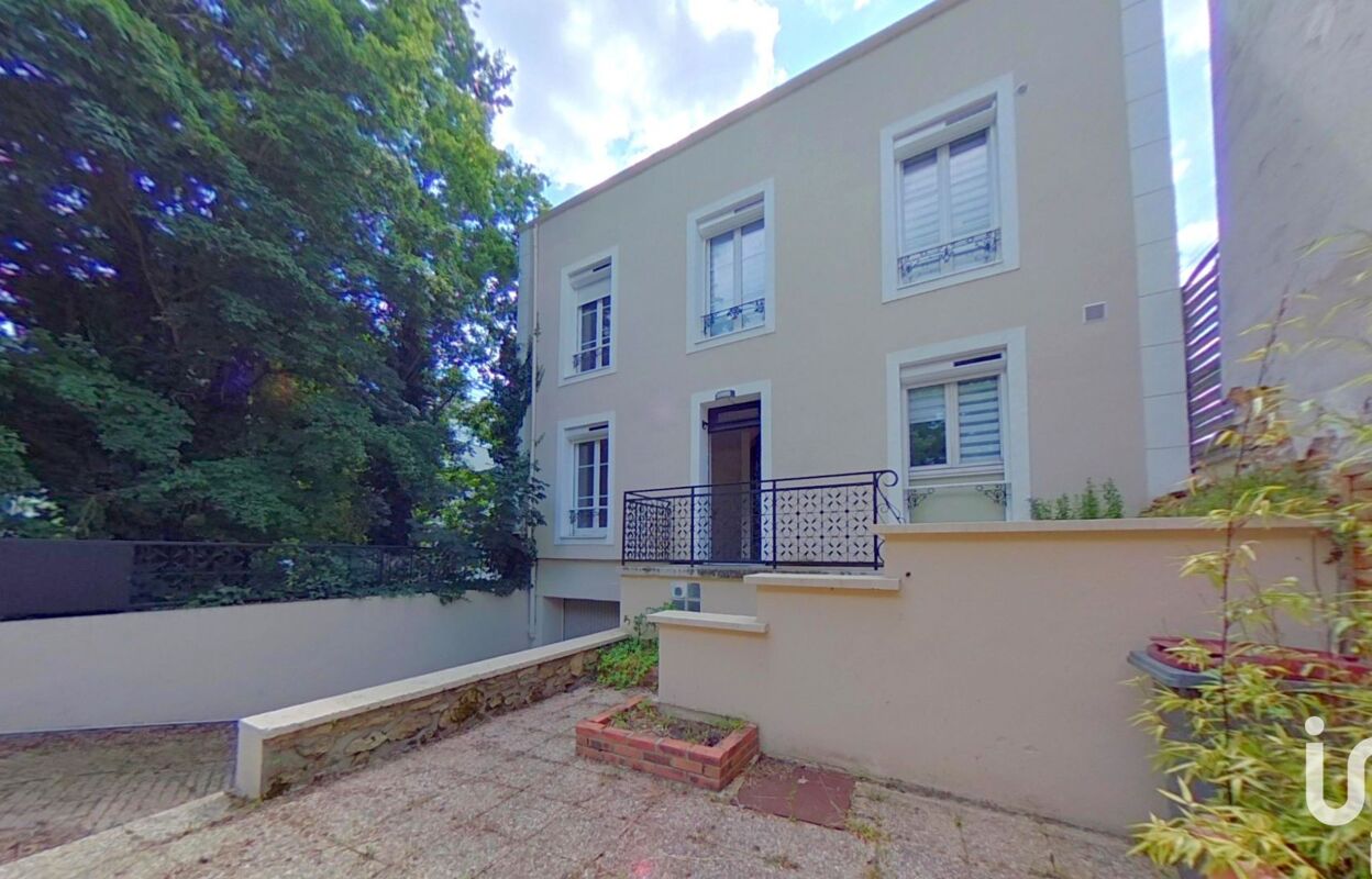 maison 12 pièces 210 m2 à vendre à Corbeil-Essonnes (91100)