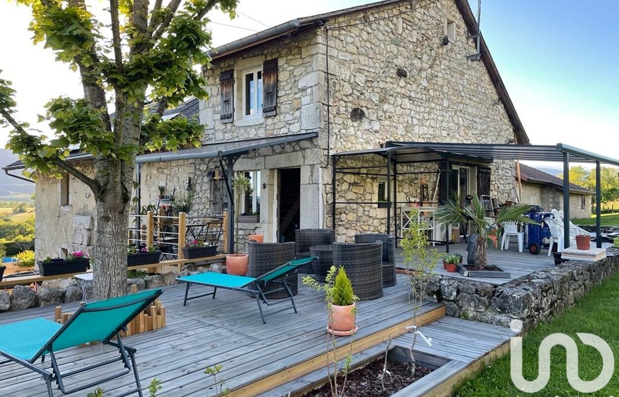 maison 9 pièces 377 m2 à vendre à Cheignieu-la-Balme (01510)