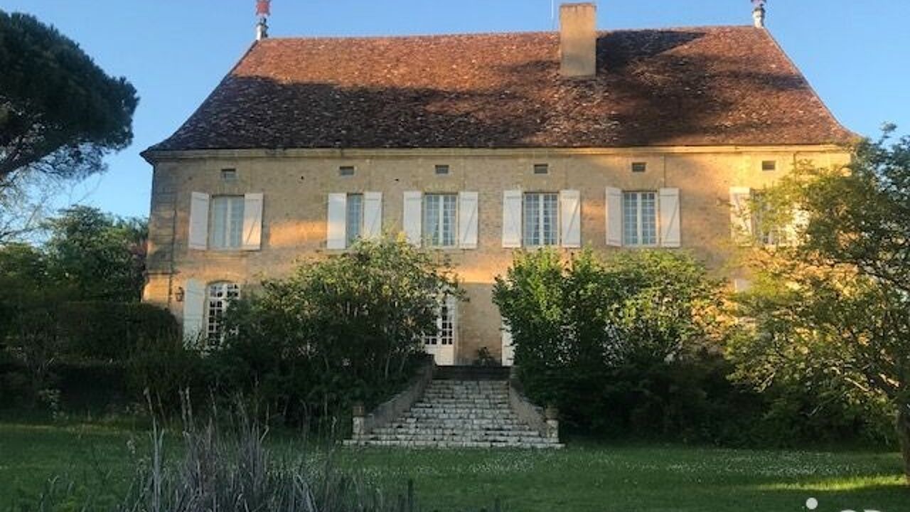 maison 57 pièces 397 m2 à vendre à Pezuls (24510)