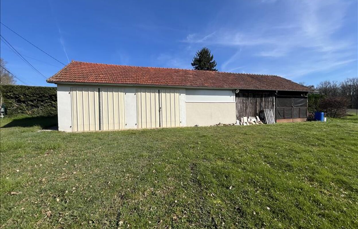 garage  pièces  m2 à vendre à Thaumiers (18210)